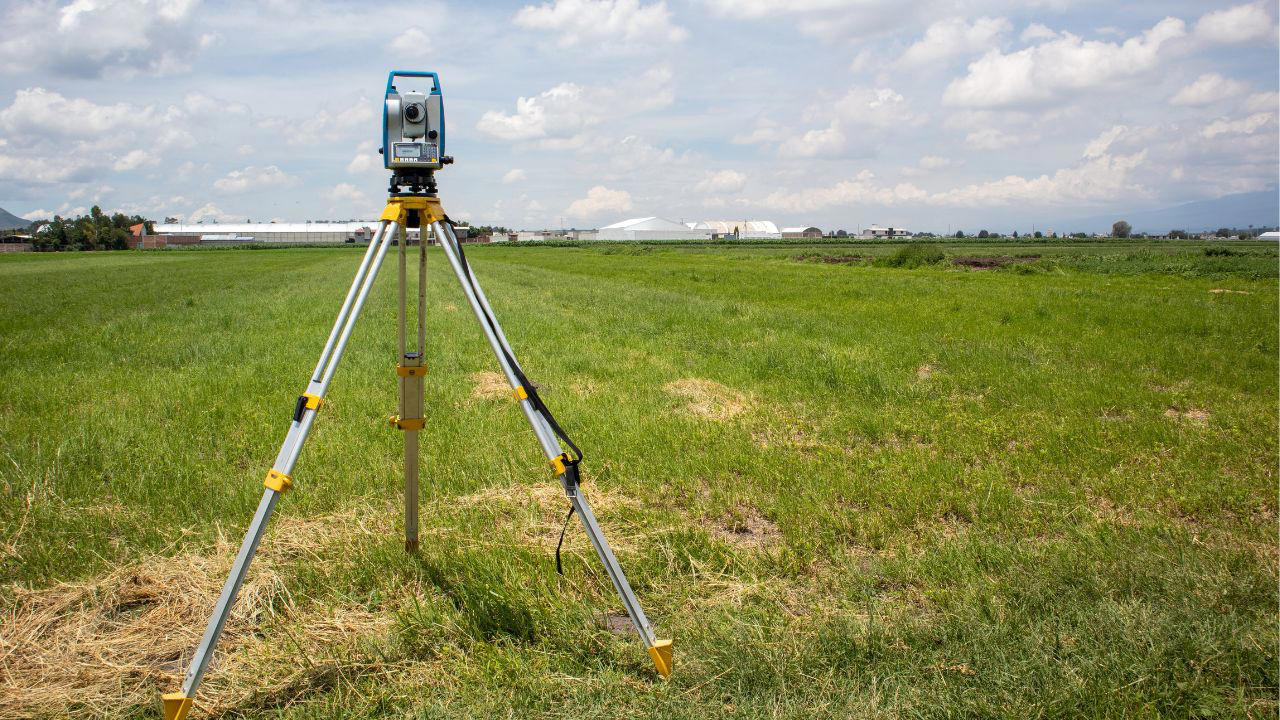 Get the Land Surveyed You Still Need Permits, Access Isn’t Always Guaranteed, Water Can Be a Nightmare, Everything Is Your Responsibility, Trees Fall—and You Have to Deal With It, Cell Service Can Be Useless, Wild Animals Don’t Care You Moved In, Property Lines Are Often Vague, Fire Safety Becomes Real, You’ll Never Be “Done”