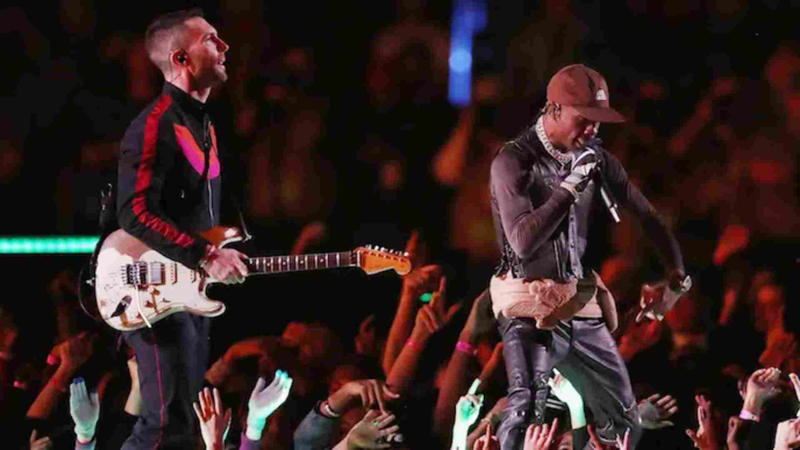 2019 – Maroon 5, Travis Scott, Big Boi 2004 – Janet Jackson & Justin Timberlake, 2006 – The Rolling Stones, 1991 – New Kids on the Block, 2014 – Bruno Mars & Red Hot Chili Peppers, 1993 – Michael Jackson, 2019 – Maroon 5, Travis Scott, Big Boi, 2009 – Bruce Springsteen, 1997 – Blues Brothers with Dan Aykroyd, 2011 – Black Eyed Peas, Usher, Slash, 2007 – Prince, 1995 – Indiana Jones-themed Halftime by Disney, 1990 – “Salute to New Orleans”, 2016 – Coldplay, Beyoncé, Bruno Mars, 2021 – The Weeknd, 2000 – Phil Collins, Christina Aguilera (Disney), 1996 – Diana Ross, 2003 – Shania Twain, No Doubt, Sting, 2023 – Rihanna, 1989 – “BeBop Bamboozled” with Elvis Presto, 2025 – Kendrick Lamar