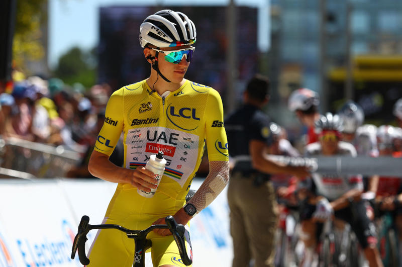 Tour de France Stage 16 LIVE, Split in the breakaway, Geraint Thomas' final Tour, 36 riders in the break, Vingegaard on breaking Pogacar, Milan's points jersey in danger, Original breakaway brought back, Lipowitz leads fight for final podium place, Weather check, 'You cannot hide' on Mont Ventoux - Jonas Vingegaard, Delettre in no-man's-land, Roglic at the back, UAE keep watch, Pogacar into the KOM lead?, Trio up the road, Attacks everywhere, Flag drop, Vingegaard willing to sacrifice second place to go for yellow, Van der Poel's exit continues mixed Tour for Alpecin-Deceuninck, Mathieu van der Poel forced to abandon Tour de France with pneumonia, Neutralised start, Stage 16 prediction, Stage 16 preview, Movers and shakers on GC, Tadej Pogacar - 'Beyond happiness', 'I was so happy I forgot to celebrate' - Tim Wellens, General classification after stage 15, Stage 15 results, Stage 15 report, Stage 16 start time, Stage 16 route map and profile, Stage 16 preview, Good morning