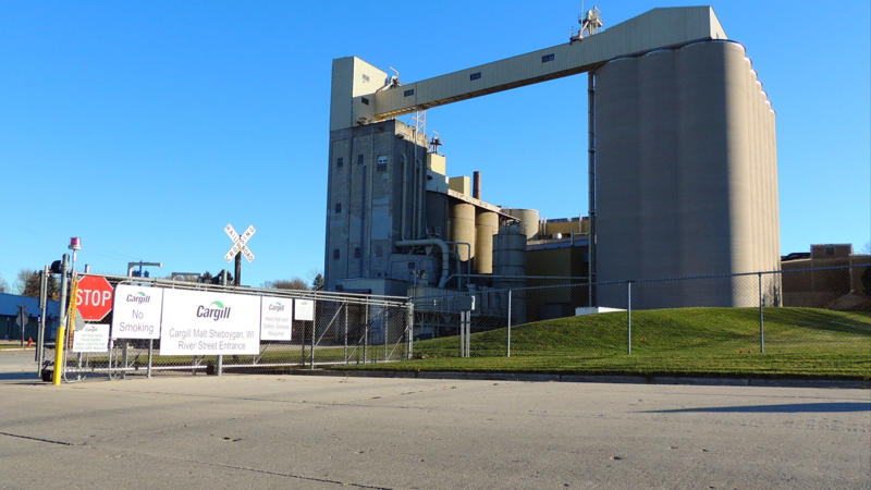 4. The Cargill–MacMillan Family ($60.6 B) 25. The Kohler Family (.2 B), 24. The Brown Family (.5 B), 23. The Dorrance Family ( B), 22. The Du Pont Family (.1 B), 21. The Ziff Family (.5 B), 15. The Busch Family ( B), 14. The Hearst Family (.4 B), 11. The Lauder Family (.9 B), 10. The Cox Family (.8 B), 9. The Duncan Family ( B), 8. The Cathy Family (.6 B), 7. The S C Johnson Family (.5 B), 6. The Pritzker Family (.6 B), 5. The Edward Johnson Family (.8 B), 4. The Cargill–MacMillan Family (.6 B), 3. The Koch Family (6 B), 2. The Mars Family (7 B)
