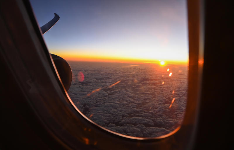 How is flight distance measured?, Spherical flight path, Flying in a three-dimensional world, Tony Jannus (1889–1916), World's first commercial flight, 10. Fort Lauderdale-North Bimini, 8. Damman-Bahrain, 6. Kasane-Victoria Falls, 4. Sint Maarten-Sint Eustatius, 2. Sint Maarten-Saint Barthélemy, The world's longest international nonstop commercial flights, 9. Shenzhen-Mexico City, 7. Auckland-New York (JFK), 5. Dallas-Melbourne, 3. Auckland-Qatar