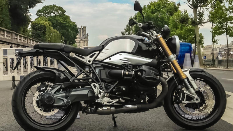 BMW R NineT A Beloved Icon With A Need For Speed, His First Bike, A Diverse Taste, Arch Motorcycle Company: His Passion Project, The Arch KRGT-1, Arch 1s: Café Racer Meets Muscle, Arch Method 143: Carbon Fiber Luxury, Custom Harley-Davidson Dyna Wide Glide, El Diablo West Coast Chopper, BMW R NineT, Kawasaki Ninja ZX-10R, Moto Guzzi V7 Racer, Norton Commando 850 MK II Roadster, Yamaha R1, Aprilia RSV4, Ferrari California T, Porsche 911 Carrera 4S, Volvo 122 Amazon, Mercedes-Benz GLE, Arch KRGT-1 Track Edition, Custom BMW S1000RR, Confident But Not Flashy, More Than Just An Actor, Celebrity Biker Club, Keanu Reeves’ Garage: Functional Zen, Safety First, Long Rides, Big Thoughts, No Lambo, No Problem, Giving Back Through Wheels, The Future Of Arch