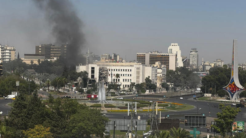By surprise Netanyahu bombs Syria, By surprise, Three dead, Both sides, Tensions