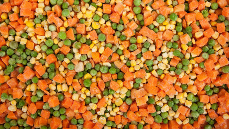 7. Frozen Vegetables 1. Processed Meats, 2. Packaged Baked Goods, 3. Sugary Breakfast Cereals, 4. Energy Drinks, 5. Processed Cheese & Cheese Products, 6. Frozen Chicken Nuggets, 7. Artificial Coffee Creamers, 8. Pop-Tarts, 9. Instant Noodles, 10. Soda, 1. Popcorn, 2. Canned Fish, 3. Canned Beans, 4. Tofu & Tempeh, 5. High-Fiber Breakfast Cereals, 6. Pickles, 7. Frozen Vegetables, 8. Dried Fruits, 9. Frozen Fruit, 10. Whole Grain Crackers
