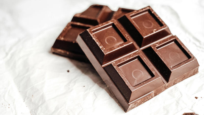 16. Dark Chocolate Hydrates Skin 1. Sweet Potatoes Reduce Inflammation, 2. Sunflower Seeds Support Collagen Production, 3. Red Grapes Defend Against UV Damage, 4. Bell Peppers Brighten Complexion, 5. Green Tea Reduces Acne Flare-Ups, 6. Avocados Improve Skin Elasticity, 7. Walnuts Provide Essential Skin Nutrients, 8. Tomatoes Shield Skin From The Sun, 9. Fatty Fish Fight Skin Aging, 10. Broccoli Boosts Skin Immunity, 11. Oranges Enhance Skin Radiance, 12. Carrots Help Prevent Acne, 13. Turmeric Clears Skin Inflammation, 14. Kiwi Repairs Damaged Skin, 15. Blueberries Protect Against Premature Aging, 16. Dark Chocolate Hydrates Skin, 17. Mushrooms Improve Skin Tone, 18. Cucumber Soothes Irritated Skin, 19. Almonds Protect Against UV Damage, 20. Watermelon Helps With Hydration