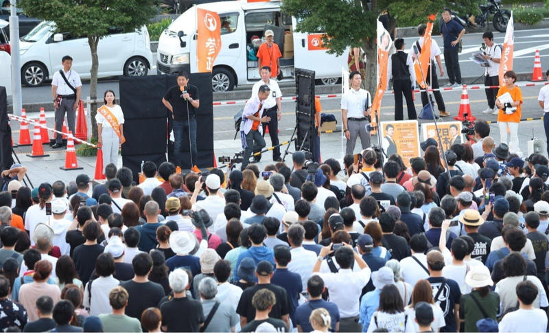 ■党組織のあり方や運営システムを提案した“守り神”, ■「あんたは皇室について何を学んだんだ」と問い詰めると…, ■選挙戦略はSNSではなくポスターだった, ■秋口あたりから国会活動でボロが出てくる？