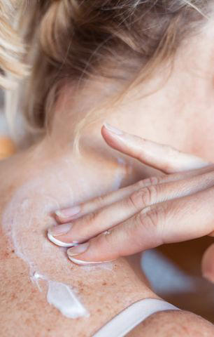 1. Reach for a Cool Compress, 2. Take an Over-the-Counter Pain Reliever, 3. Apply Hydrocortisone, 4. Apply Tea or Yogurt, 5. Squeeze on Aloe, 6. Slather on Moisturizer, 7. Don't Peel Skin or Pop Blisters, 8. Avoid Hot Showers and Baths, 9. Soak in Oatmeal, 10. Wear Loose-Fitting Clothing, 11. Elevate Your Legs, 12. Avoid Harsh Soaps, 13. Drink Lots of Fluids, 14. Seek Medical Attention, 15. Protect Your Skin