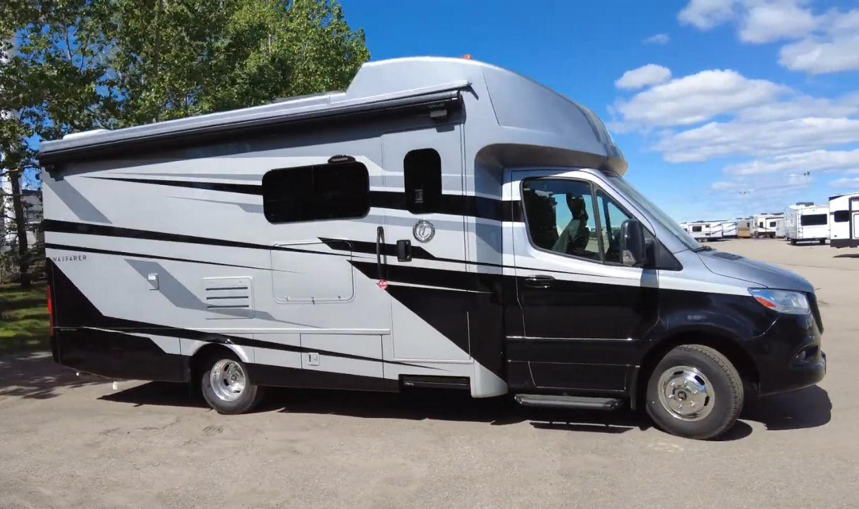 Tiffin Wayfarer Hitting the Road With Your Best Friend, Winnebago Forza, Tiffin Allegro RED, Newmar Ventana, Entegra Aspire, Thor Palazzo, Jayco Seneca, Winnebago Adventurer, Forest River Georgetown GT5, Newmar Dutch Star, Fleetwood Bounder, Airstream Classic, Coachmen Mirada, Thor Aria, Winnebago Minnie Winnie, Holiday Rambler Vacationer, Newmar Bay Star, Coachmen Leprechaun, Tiffin Wayfarer, Leisure Travel Vans Wonder