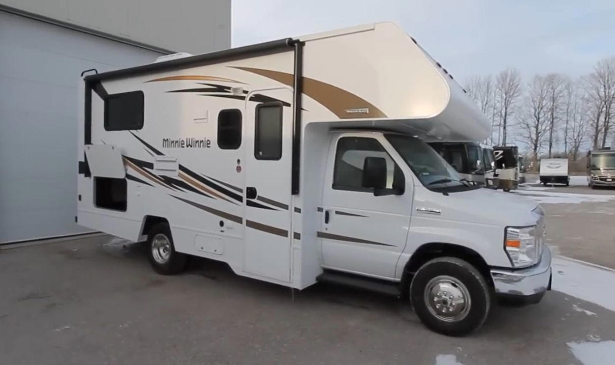 Winnebago Minnie Winnie Hitting the Road With Your Best Friend, Winnebago Forza, Tiffin Allegro RED, Newmar Ventana, Entegra Aspire, Thor Palazzo, Jayco Seneca, Winnebago Adventurer, Forest River Georgetown GT5, Newmar Dutch Star, Fleetwood Bounder, Airstream Classic, Coachmen Mirada, Thor Aria, Winnebago Minnie Winnie, Holiday Rambler Vacationer, Newmar Bay Star, Coachmen Leprechaun, Tiffin Wayfarer, Leisure Travel Vans Wonder