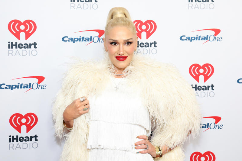 Gwen Stefani '90s fashion icons: then and now, Gwen Stefani, Sarah Jessica Parker, Backstreet Boys, Christina Aguilera, Spice Girls, Courtney Love, Mary-Kate and Ashley Olsen, Will Smith, Karyn Parsons, Gabrielle Union, Lisa Bonet, Alicia Silverstone, Brandy Norwood, Drew Barrymore, Naomi Campbell, Liv Tyler, Winona Ryder, Jennifer Aniston, Jennifer Anniston, Uma Thurman, Christina Applegate, Claire Danes, Kate Moss, Fiona Apple, Janet Jackson