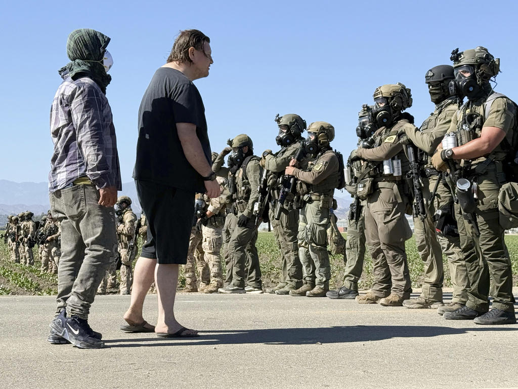 What happened during the raids?, Why Glass House?, Some believe the raid was aimed at the legal marijuana market, Who runs the Glass House farm sites?, How did Glass House do it?