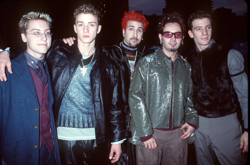 *NSYNC '90s fashion icons: then and now, Gwen Stefani, Sarah Jessica Parker, Backstreet Boys, Christina Aguilera, Spice Girls, Courtney Love, Mary-Kate and Ashley Olsen, Will Smith, Karyn Parsons, Gabrielle Union, Lisa Bonet, Alicia Silverstone, Brandy Norwood, Drew Barrymore, Naomi Campbell, Liv Tyler, Winona Ryder, Jennifer Aniston, Jennifer Anniston, Uma Thurman, Christina Applegate, Claire Danes, Kate Moss, Fiona Apple, Janet Jackson