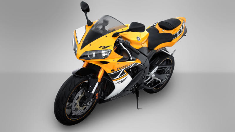 Yamaha R1 A Beloved Icon With A Need For Speed, His First Bike, A Diverse Taste, Arch Motorcycle Company: His Passion Project, The Arch KRGT-1, Arch 1s: Café Racer Meets Muscle, Arch Method 143: Carbon Fiber Luxury, Custom Harley-Davidson Dyna Wide Glide, El Diablo West Coast Chopper, BMW R NineT, Kawasaki Ninja ZX-10R, Moto Guzzi V7 Racer, Norton Commando 850 MK II Roadster, Yamaha R1, Aprilia RSV4, Ferrari California T, Porsche 911 Carrera 4S, Volvo 122 Amazon, Mercedes-Benz GLE, Arch KRGT-1 Track Edition, Custom BMW S1000RR, Confident But Not Flashy, More Than Just An Actor, Celebrity Biker Club, Keanu Reeves’ Garage: Functional Zen, Safety First, Long Rides, Big Thoughts, No Lambo, No Problem, Giving Back Through Wheels, The Future Of Arch