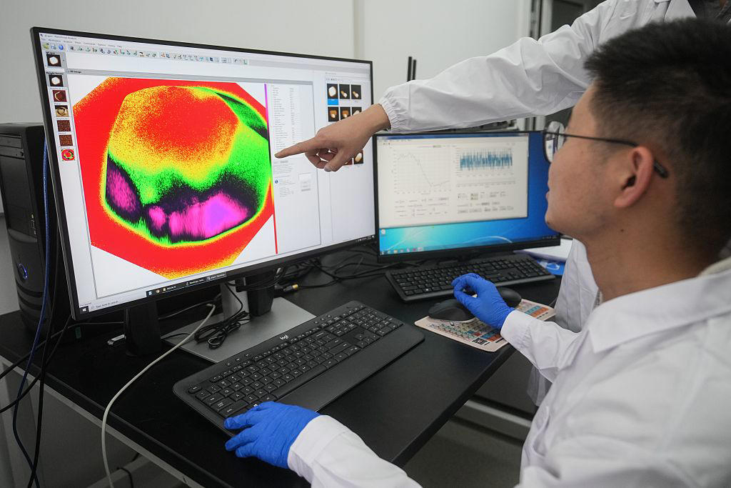 Lack of skilled labor Apple invests 0 million in "rare earths", A recycling line, Rare minerals supply in the United States, China's dominance in the sector, Essential components, Pressure from the Trump administration, The threat of tariffs, Lack of skilled labor, Recycled materials at Apple