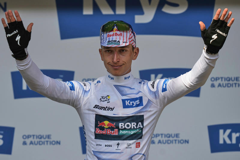 Tour de France Stage 16 LIVE, Split in the breakaway, Geraint Thomas' final Tour, 36 riders in the break, Vingegaard on breaking Pogacar, Milan's points jersey in danger, Original breakaway brought back, Lipowitz leads fight for final podium place, Weather check, 'You cannot hide' on Mont Ventoux - Jonas Vingegaard, Delettre in no-man's-land, Roglic at the back, UAE keep watch, Pogacar into the KOM lead?, Trio up the road, Attacks everywhere, Flag drop, Vingegaard willing to sacrifice second place to go for yellow, Van der Poel's exit continues mixed Tour for Alpecin-Deceuninck, Mathieu van der Poel forced to abandon Tour de France with pneumonia, Neutralised start, Stage 16 prediction, Stage 16 preview, Movers and shakers on GC, Tadej Pogacar - 'Beyond happiness', 'I was so happy I forgot to celebrate' - Tim Wellens, General classification after stage 15, Stage 15 results, Stage 15 report, Stage 16 start time, Stage 16 route map and profile, Stage 16 preview, Good morning