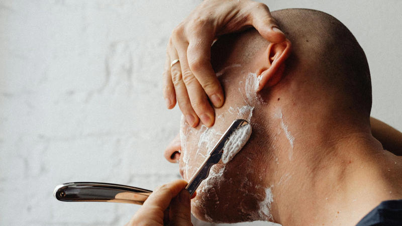 1. Exfoliate Before You Shave, 2. Shave At The End Of Your Shower, 3. Use Conditioner, 4. Switch To A Sharp Blade Every 5-10 Shaves, 5. Shave In Short Strokes, 6. Don’t Dry Shave, 7. Shave In Hair Growth Direction, 8. Apply Cold Water After Shaving, 9. Store Your Razor Outside The Shower, 10. Use A Fragrance-Free Moisturizer, 1. Shave After Using A Hot Towel, 2. Invest In A Safety Razor, 3. Skip Alcohol-Based Aftershave, 4. Use Alum Block Post-Shave, 5. Shave The Neck Last, 6. Lather With A Brush, 7. Map Your Beard Growth Pattern, 8. Stretch The Skin, 9. Tilt The Blade, 10. Use Cold Cream