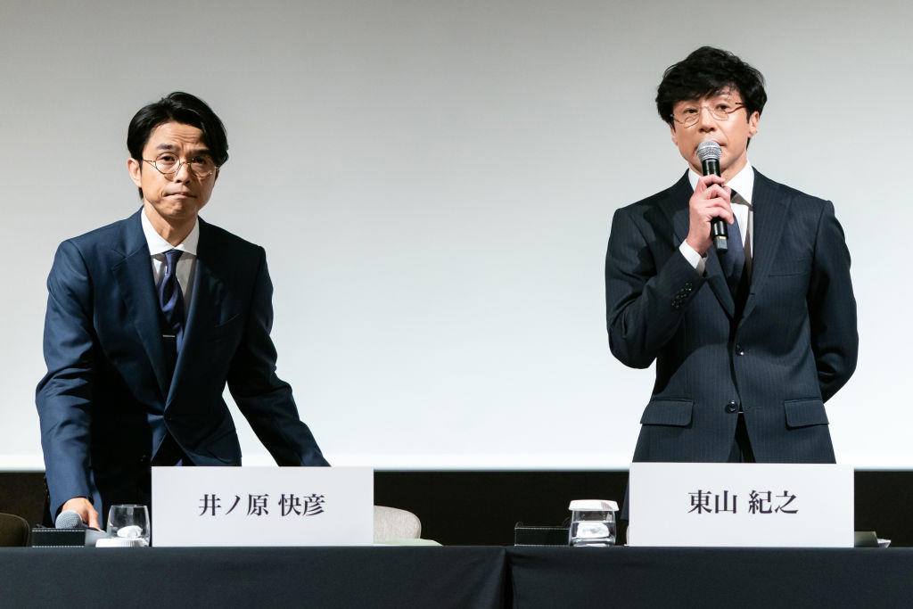 6月、STARTO ENTERTAINMENTの取締役CMO退任, パワハラ疑惑が飛び出るもダメージ最小限の理由, 「V6」デビュー前後の信じられないような冷遇, MC業で花開き「V6」内での立場も激変していた