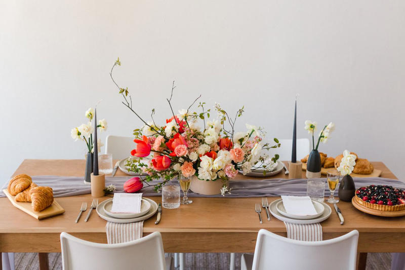 3) Never Let a Guest Go Empty-Handed, 5) Use Name Cards, 7) Introduce Unfamiliar Guests, 9) Set the Table Early, 10) Dress for the Occasion