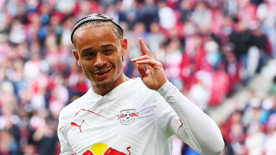 25. Dejan Kulusevski, 24. Alex Baena, 23. Bernardo Silva, 22. Pedro Goncalves, 21. Paulo Dybala, 20. Justin Kluivert, 19. Fermin Lopez, 18. Kevin De Bruyne, 17. Charles De Ketelaere, 16. Phil Foden, 15. Morgan Rogers, 14. Oihan Sancet, 13. Eberechi Eze, 12. Isco, 11. Morgan Gibbs-White, 10. Dominik Szoboszlai, 9. Rayan Cherki, 8. Xavi Simons, 7. Martin Odegaard, 6. Dani Olmo, 5. Bruno Fernandes, 4. Cole Palmer, 3. Florian Wirtz, 2. Jamal Musiala, 1. Jude Bellingham