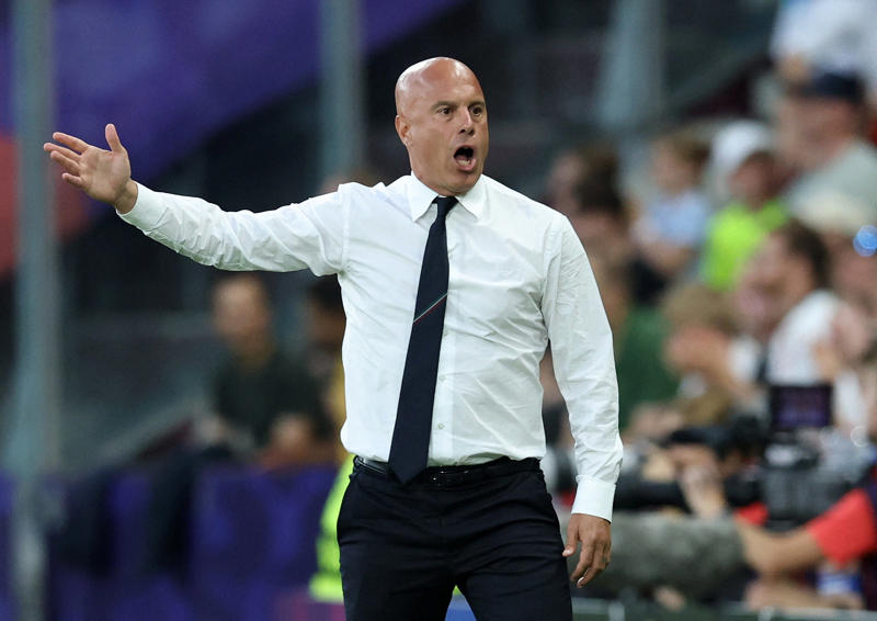 England v Italy LIVE: Latest Women's Euro 2025 updates , England reach Euro 2025 final after thrilling comeback, England reach Euro 2025 final after thrilling comeback, FULL TIME! England 2-1 Italy, The celebrations begin, FULL TIME! England 2-1 Italy, FULL TIME! England 2-1 Italy, ET Full-time! England 2-1 Italy, ET England 2-1 Italy, ET England 2-1 Italy, ET England 2-1 Italy, GOAL! England 2-1 Italy (Chloe Kelly, 119'), ET England 1-1 Italy, ET England 1-1 Italy, OH MY GOODNESS, ET England 1-1 Italy, ET England 1-1 Italy, ET England 1-1 Italy, ET England 1-1 Italy, ET England 1-1 Italy, ET Second half! England 1-1 Italy, One last push from England, ET Half-time! England 1-1 Italy, ET England 1-1 Italy, ET England 1-1 Italy, ET England 1-1 Italy, ET England 1-1 Italy, ET England 1-1 Italy, ET England 1-1 Italy, ET England 1-1 Italy, England 1-1 Italy, Full-time! England 1-1 Italy, Michelle Agyemang are you joking, GOAL! England 1-1 Italy (Michelle Agyemang, 90+6'), WOOOOOOOOOOWWWWWW W, England 0-1 Italy, Hannah Hampton is going up, England 0-1 Italy, England 0-1 Italy, England 0-1 Italy, England 0-1 Italy, England 0-1 Italy, More changes coming for England, England 0-1 Italy, 'Angst is beginning to set in', England 0-1 Italy, England 0-1 Italy, England 0-1 Italy, England 0-1 Italy, England 0-1 Italy, England 0-1 Italy, England 0-1 Italy, England 0-1 Italy, England 0-1 Italy, England 0-1 Italy, England 0-1 Italy, Bonansea gives Italy slender lead, 'Wiegman needs another rescue', Half-time! England 0-1 Italy, England 0-1 Italy, England 0-1 Italy, England 0-1 Italy, GOAL! England 0-1 Italy (Barbara Bonansea, 33'), England 0-0 Italy, England 0-0 Italy, England 0-0 Italy, England 0-0 Italy, England 0-0 Italy, England 0-0 Italy