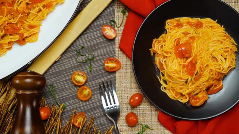 1. Eggplant Parmigiana, 2. Lasagna Classico, 3. Tour Of Italy, 4. Capellini Pomodoro, 5. Fried Mozzarella, 6. Sausage-Stuffed Giant Rigatoni, 7. Herb-Grilled Salmon, 8. Fettuccine Alfredo, 9. Chicken Alfredo, 10. Minestrone Soup, 1. Chicken And Gnocchi Soup, 2. Shrimp Scampi, 3. Chicken Tortelloni Alfredo, 4. Chicken Parmigiana, 5. Five-Cheese Ziti Al Forno, 6. Zuppa Toscana, 7. Chicken And Shrimp Carbonara, 8. Breadsticks, 9. Toasted Ravioli, 10. Lasagna Fritta