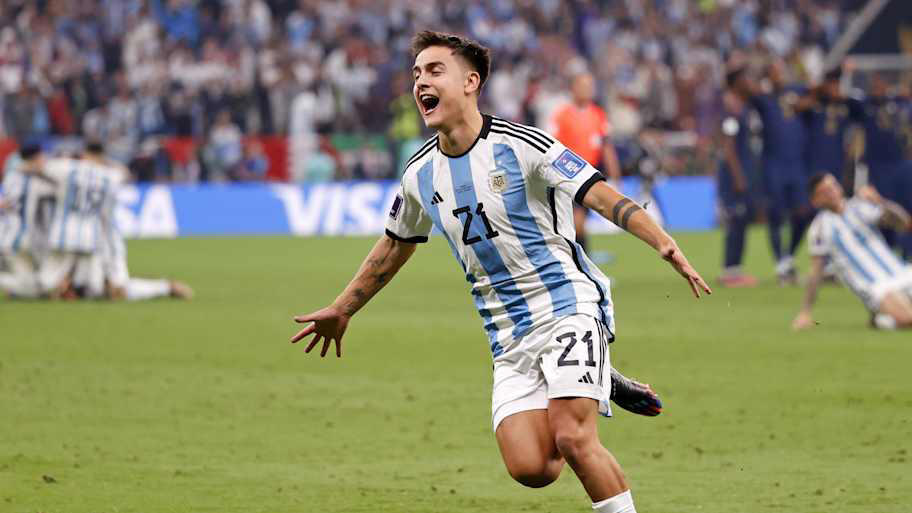 25. Dejan Kulusevski, 24. Alex Baena, 23. Bernardo Silva, 22. Pedro Goncalves, 21. Paulo Dybala, 20. Justin Kluivert, 19. Fermin Lopez, 18. Kevin De Bruyne, 17. Charles De Ketelaere, 16. Phil Foden, 15. Morgan Rogers, 14. Oihan Sancet, 13. Eberechi Eze, 12. Isco, 11. Morgan Gibbs-White, 10. Dominik Szoboszlai, 9. Rayan Cherki, 8. Xavi Simons, 7. Martin Odegaard, 6. Dani Olmo, 5. Bruno Fernandes, 4. Cole Palmer, 3. Florian Wirtz, 2. Jamal Musiala, 1. Jude Bellingham