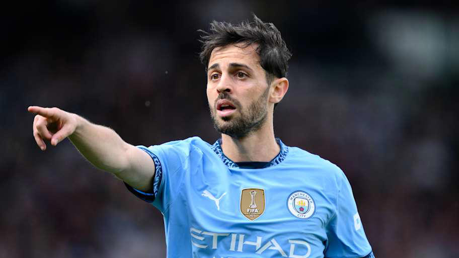 25. Dejan Kulusevski, 24. Alex Baena, 23. Bernardo Silva, 22. Pedro Goncalves, 21. Paulo Dybala, 20. Justin Kluivert, 19. Fermin Lopez, 18. Kevin De Bruyne, 17. Charles De Ketelaere, 16. Phil Foden, 15. Morgan Rogers, 14. Oihan Sancet, 13. Eberechi Eze, 12. Isco, 11. Morgan Gibbs-White, 10. Dominik Szoboszlai, 9. Rayan Cherki, 8. Xavi Simons, 7. Martin Odegaard, 6. Dani Olmo, 5. Bruno Fernandes, 4. Cole Palmer, 3. Florian Wirtz, 2. Jamal Musiala, 1. Jude Bellingham