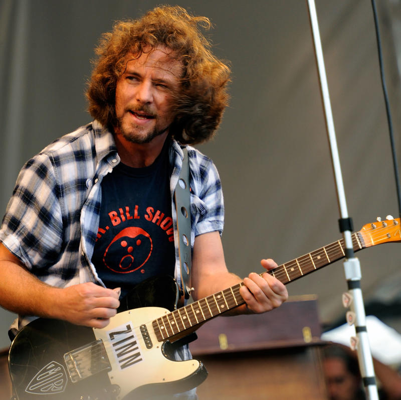 Eddie Vedder Mick Jagger, Paul McCartney, Robert Plant, Bruce Springsteen, Debbie Harry, Bob Dylan, Axl Rose, Ringo Starr, Keith Richards, Jon Bon Jovi, Ozzy Osbourne, Eddie Vedder, Rod Stewart
