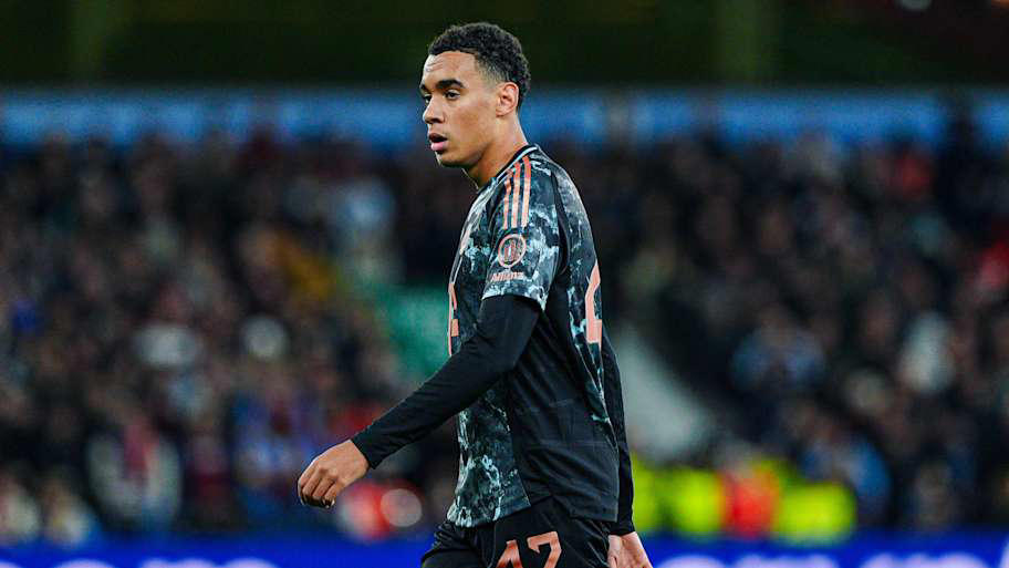 25. Dejan Kulusevski, 24. Alex Baena, 23. Bernardo Silva, 22. Pedro Goncalves, 21. Paulo Dybala, 20. Justin Kluivert, 19. Fermin Lopez, 18. Kevin De Bruyne, 17. Charles De Ketelaere, 16. Phil Foden, 15. Morgan Rogers, 14. Oihan Sancet, 13. Eberechi Eze, 12. Isco, 11. Morgan Gibbs-White, 10. Dominik Szoboszlai, 9. Rayan Cherki, 8. Xavi Simons, 7. Martin Odegaard, 6. Dani Olmo, 5. Bruno Fernandes, 4. Cole Palmer, 3. Florian Wirtz, 2. Jamal Musiala, 1. Jude Bellingham