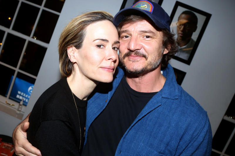 Through thick and thin Pedro Pascal - mega star, But it hasn't always been easy, A dire situation, 15 years of rejections, He was Eddie (one episode), You'll find Pedro Balmaceda in the credits, A lasting friendship, More than a friendship, Through thick and thin