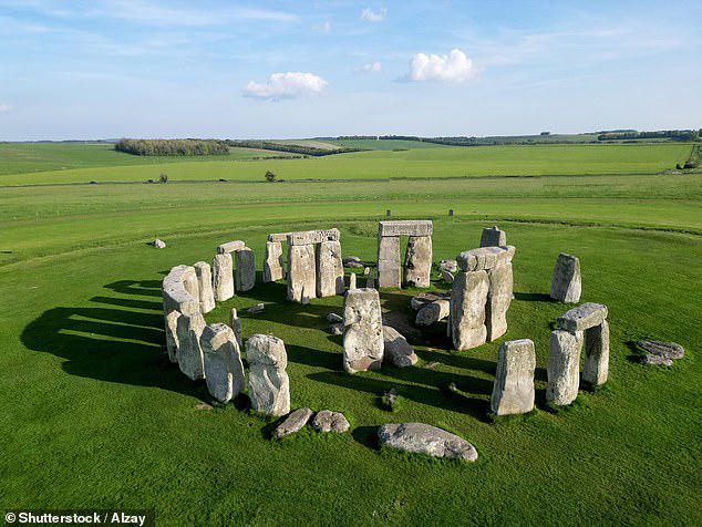 1. How did they move the stones?, 2. Why was Stonehenge constructed?, 3. Why the Salisbury Plain?, 4. Why did people keep changing Stonehenge?, 5. Where are the missing stones?