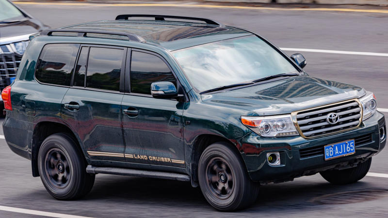 9. Toyota Land Cruiser (J200) 1. Audi A6, 2. Tesla Model 3, 3. BMW i4, 4. Hyundai Ioniq 6, 5. Porsche Taycan, 6. Kia EV6, 7. Lucid Air, 8. Chevrolet Corvette C8, 9. Mercedes-Benz EQS, 10. Ford Mustang Mach-E, 1. Mazda MX-5 Miata, 2. Toyota 86 (GR86), 3. Dodge Challenger (2023), 4. Ford Mustang GT (S550), 5. Lexus IS 500 (2025), 6. Dodge Charger R/T, 7. Nissan 370Z, 8. Jeep Wrangler Rubicon, 9. Toyota Land Cruiser (J200), 10. Nissan Frontier (2025)
