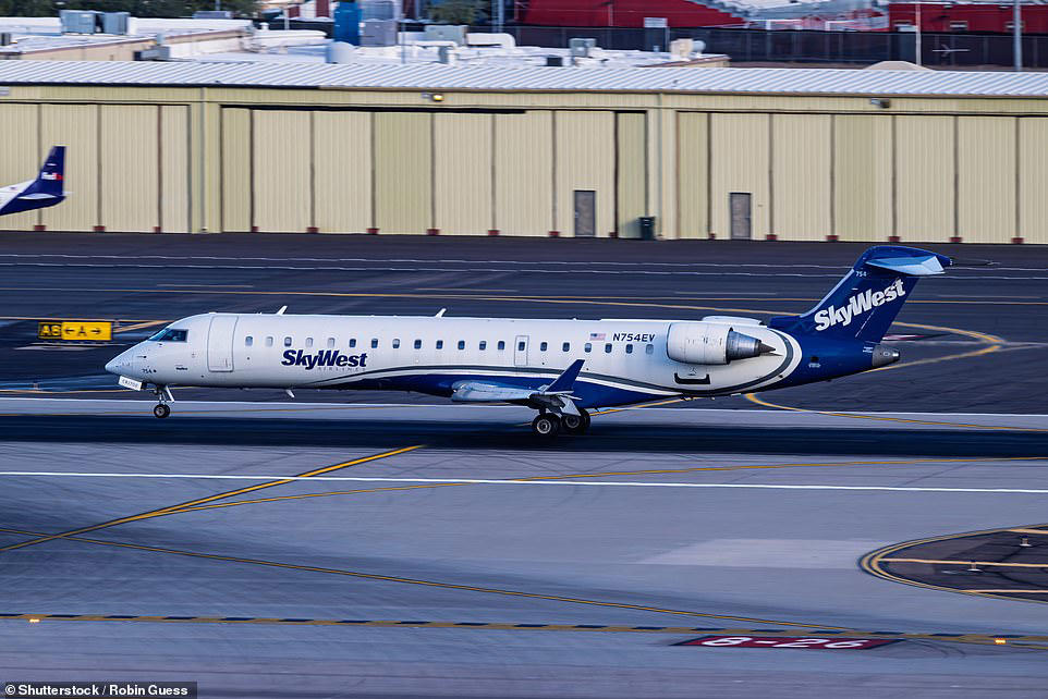 Another Delta near-miss at Mexico City airport