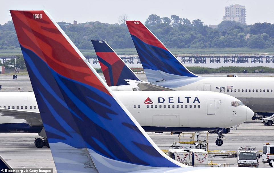 Another Delta near-miss at Mexico City airport