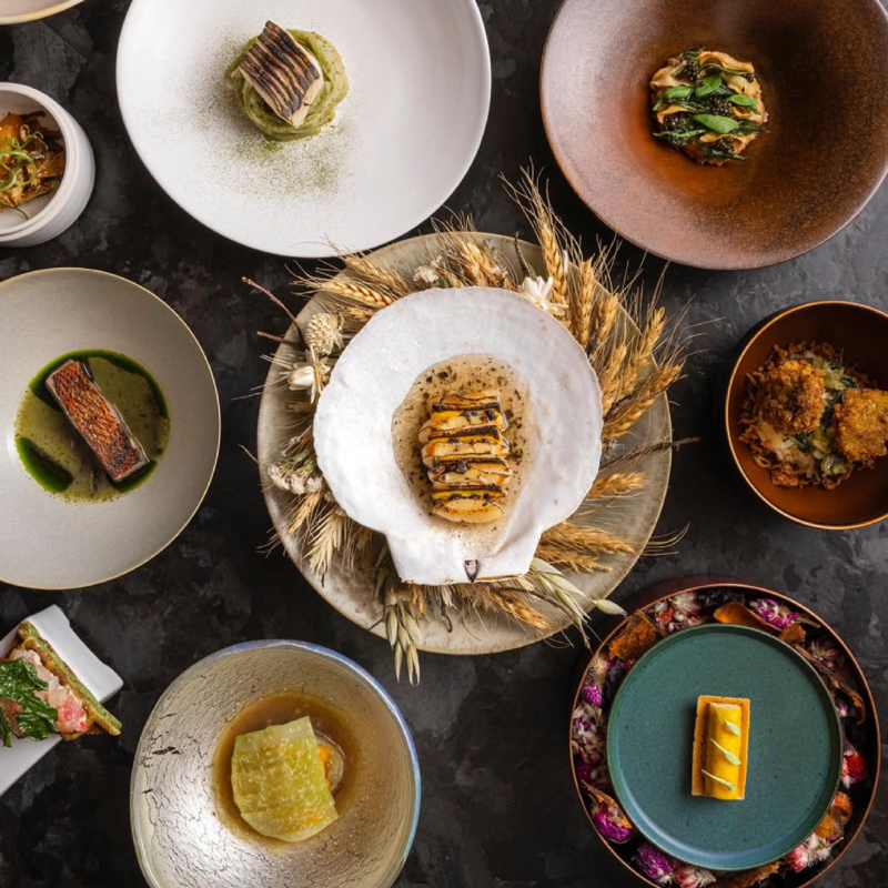 Atomix – New York, USA A world tour in 10 dishes, Disfrutar – Barcelona, Spain, Asador Etxebarri – Atxondo, Spain, Table by Bruno Verjus – Paris, France, DiverXO – Madrid, Spain, Maido – Lima, Peru, Atomix – New York, USA, Quintonil – Mexico City, Mexico, Alchemist – Copenhagen, Denmark, Gaggan Anand – Bangkok, Thailand