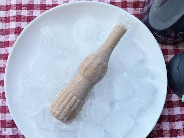夏に外で“冷たいアイス”が食べられる？, アイスが高温でも溶けない方法とは？, 検証結果・1【30分経過後】, 検証結果・2【1時間経過後】, 公園で冷たいアイスが食べられる