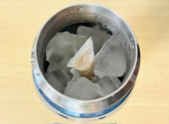 夏に外で“冷たいアイス”が食べられる？, アイスが高温でも溶けない方法とは？, 検証結果・1【30分経過後】, 検証結果・2【1時間経過後】, 公園で冷たいアイスが食べられる