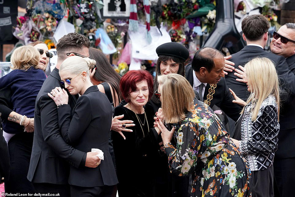 Sharon Osbourne breaks down in tears at Ozzy's funeral