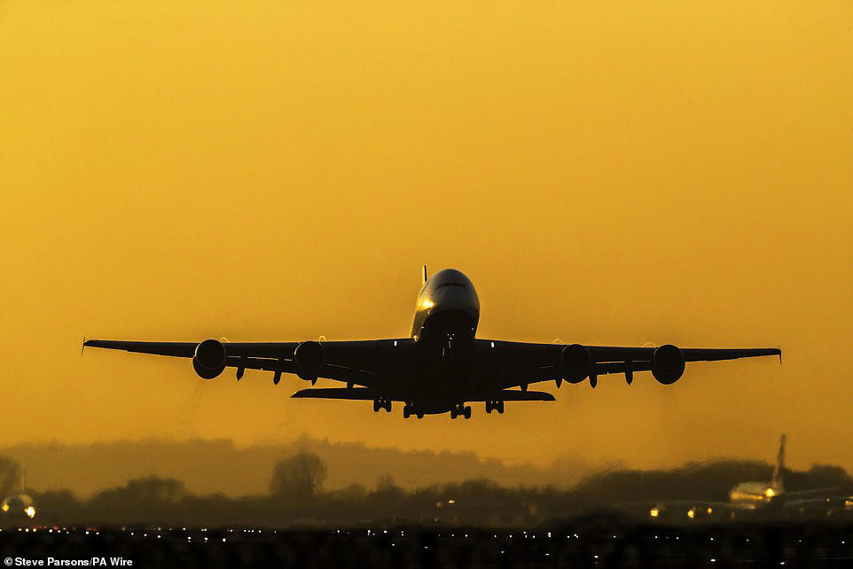 UK flights grounded with thousands of passengers left on the tarmac