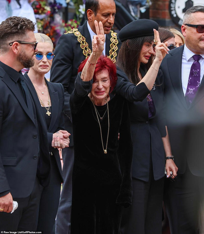 Sharon Osbourne breaks down in tears at Ozzy's funeral