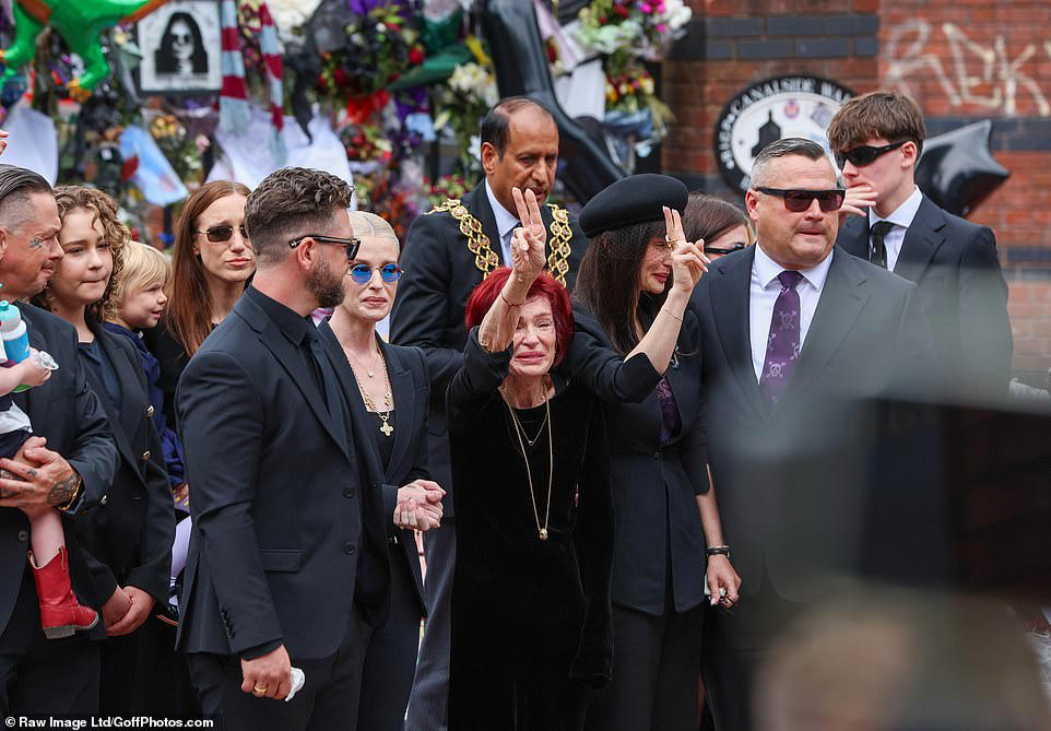 Sharon Osbourne breaks down in tears at Ozzy's funeral