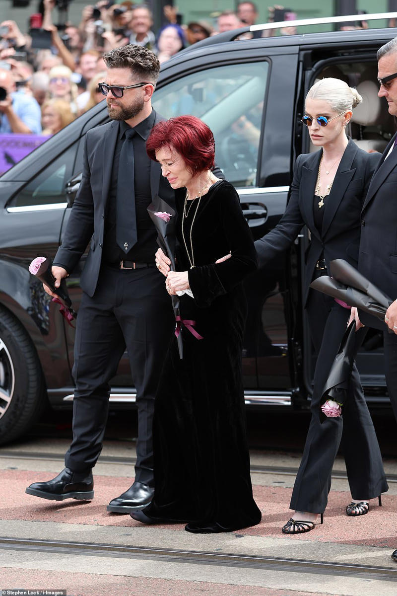 Sharon Osbourne breaks down in tears at Ozzy's funeral