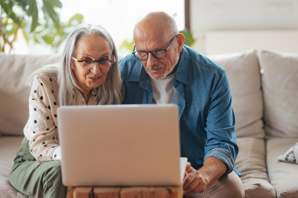 What are the signs you’re being scammed?