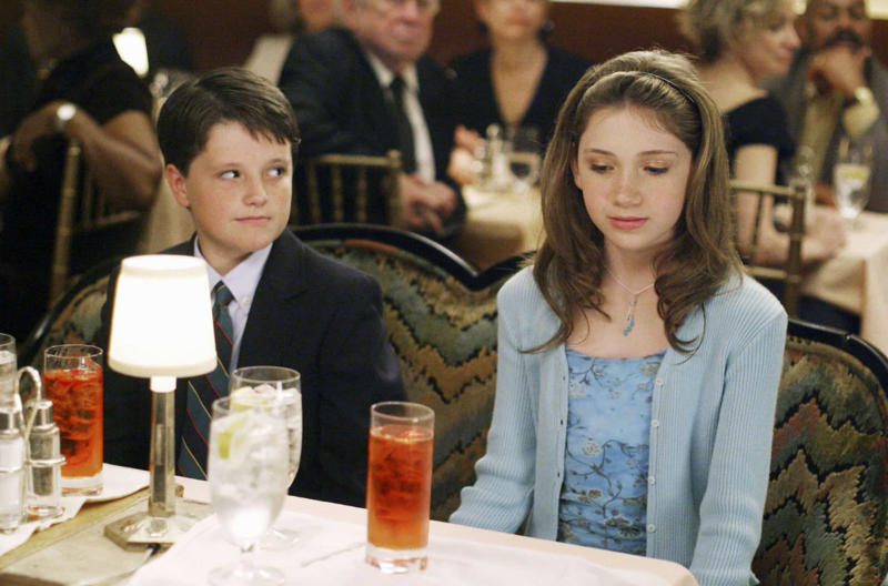 Josh Hutcherson Dakota Fanning, Mila Kunis, Ashley Benson, Keke Palmer, Tyler Posey, Kirsten Dunst, Ben Savage, Candace Cameron Bure, Josh Hutcherson, Millie Bobby Brown, Selena Gomez, Dylan Sprouse, Victoria Justice, Sadie Sink, Kay Panabaker