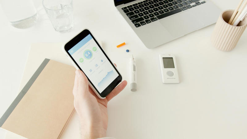 9. Use Continuous Glucose Monitoring (CGM) 1. Shaking That Comes Out Of Nowhere, 2. Weird, Cold Sweat Feeling, 3. Hunger That Hits Like A Freight Train, 4. Heart-Pounding, “Something’s Wrong” Sensation, 5. A Rush Of Unexplained Anxiety, 6. Vision That Suddenly Goes Fuzzy, 7. Brain Fog You Can’t Shake Off, 8. Mood Swings That Surprise Everyone, 9. Odd Tingling Around Your Mouth, 10. Feeling Like Your Energy’s Been Zapped, 1. Check Your Blood Sugar Immediately, 2. Consume Fast-Acting Carbohydrates, 3. Avoid Over-Eating To Prevent High Blood Sugar, 4. Adjust Medication Under Medical Guidance, 5. Seek Emergency Help For Severe Symptoms, 6. Eat Regular, Balanced Meals, 7. Avoid Alcohol Or At Least Consume With Food, 8. Monitor Physical Activity And Adjust Accordingly, 9. Use Continuous Glucose Monitoring (CGM), 10. Educate Yourself And Others About Hypoglycemia