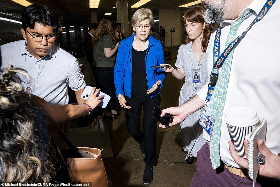 CNBC anchors slam Elizabeth Warren over economic warnings