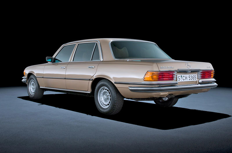 Forget downsizing., Lamborghini Aventador (6.5-litres), Rolls-Royce Silver Shadow (6.75-litres), Mercedes-Benz 450SEL 6.9 (6.8-litres), Lister Storm (7.0-litres), Plymouth Barracuda (7.2-litres), Dodge Charger R/T (7.2-litres), Aston Martin One-77 (7.3-litres), Pagani Zonda S (7.3-litres), Lincoln Continental (7.6-litres), Rolls-Royce Phantom II (7.7-litres), Bentley 8-Litre (8.0-litres), Bugatti Veyron (8.0-litres), Chevrolet Suburban (8.1-litres), Cadillac Eldorado (8.2-litres), Dodge Ram (8.3-litres), Dodge Viper (8.4-litre), Bugatti Royale (12.7-Litre), Cadillac Sixteen Concept (13.6-litres), Napier-Railton (23.9-litres)
