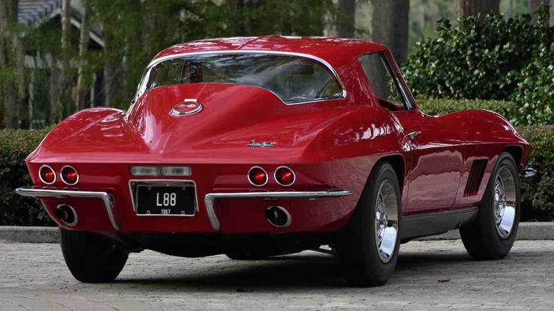             The Shelby Cobra 427 Had The Fastest Quarter-Mile Time In The '60s        ,             A Detailed Look At The 427 Cobra        ,             Other Incredibly Quick Cars Of The 1960s        ,             This Is How '60s 1/4 Mile Times Stack Up To Today's        