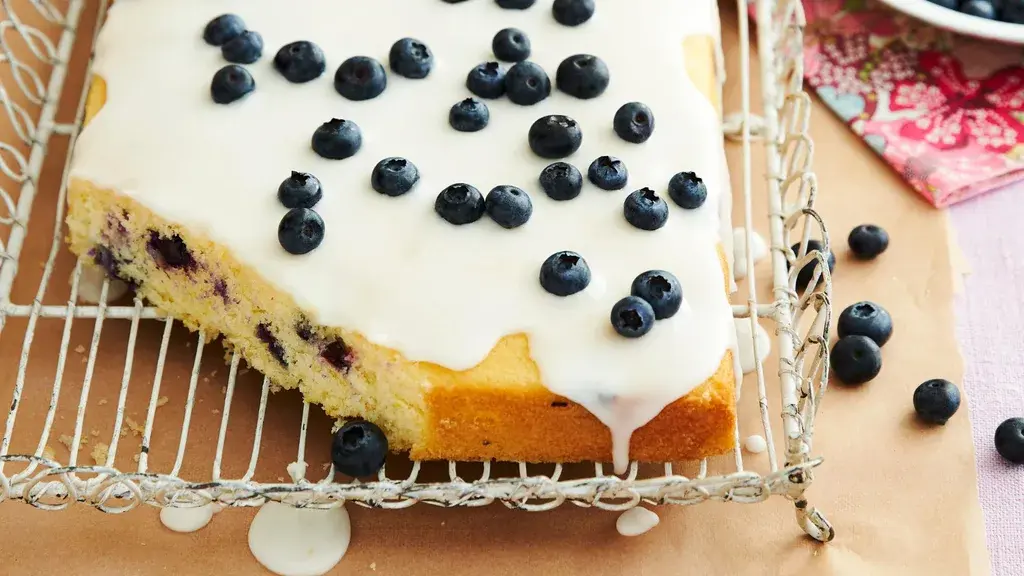 Ingredients, How to store and freeze this lemon blueberry cake, How to make this simple lemon cake, Julie Goodwin's baking recipes