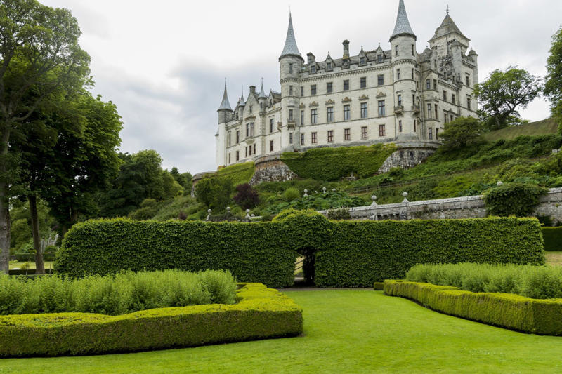 Dunrobin Castle, Scotland Selecting the perfect hotel is a key component of some travel experiences, Château de la Treyne, Dordogne River Valley, France, Fairmont Banff Springs, Alberta, Canada, Château Frontenac, Quebec City, Canada, Bled Castle, Lake Bled, Slovenia, Malcesine Castle, Lake Garda, Italy, Bovey Castle, Dartmoor, England, Dromoland Castle, Ireland, Château de Chenonceau, Loire Valley, France, Dunrobin Castle, Scotland, Warwick Castle, England, Kronborg Castle, Øresund, Denmark, Chillingham Castle, Alnwick, United Kingdom, Rhinefield House Castle, United Kingdom